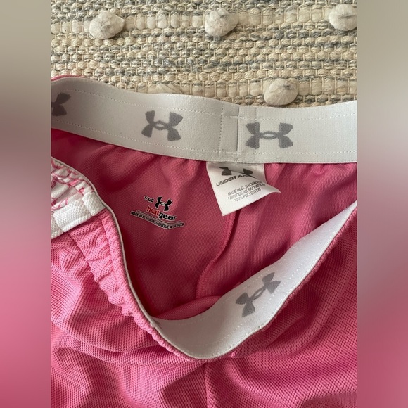 Under Armour pink shorts - Picture 2 of 4